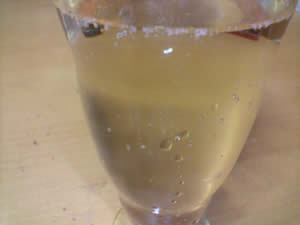 �g��