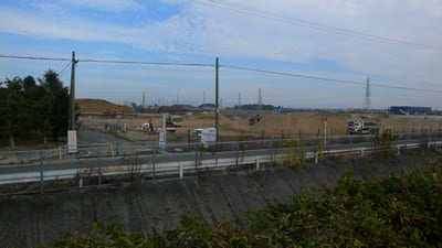 �H����