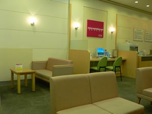 ラウンジ