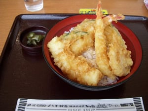 �V��