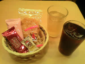 試食とドリンク