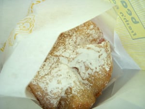 桃のシュークリーム
