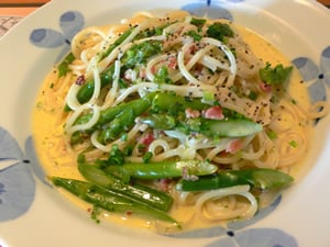 グリーンアスパラのクリームパスタ