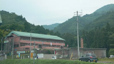 ���̉w�r�c�����2011�N5���J�ƁH