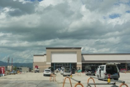�o���[�I�������X��2011�N10���I�[�v��