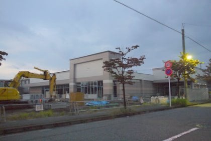�o���[�������X��2011�N11���I�[�v��