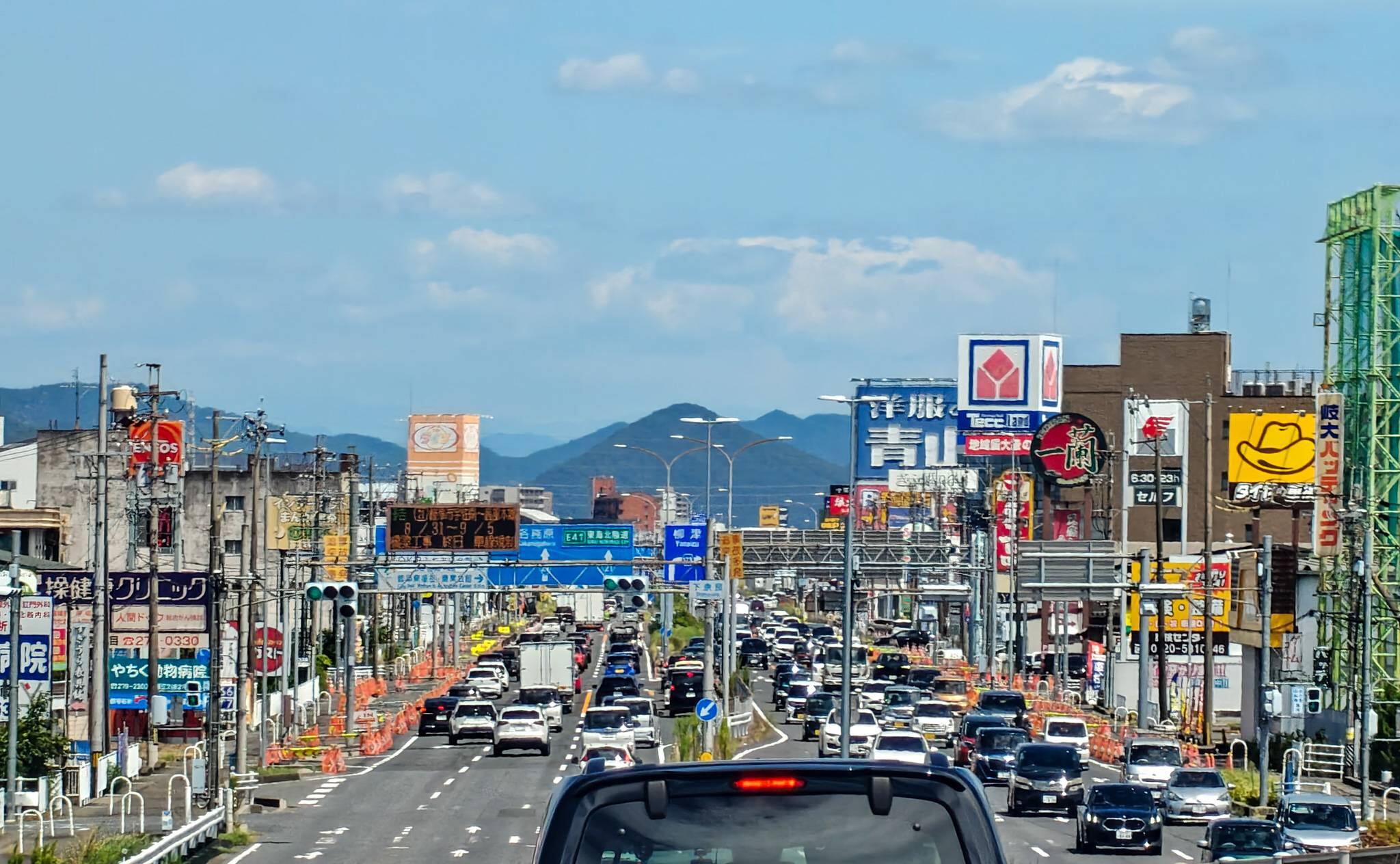 国道21号「岐阜市内立体」橋脚が続々出現　8月31日から24時間車線規制へ